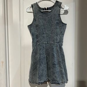 Skater white-wash style Denim Open Back zip up CottonExpress dress